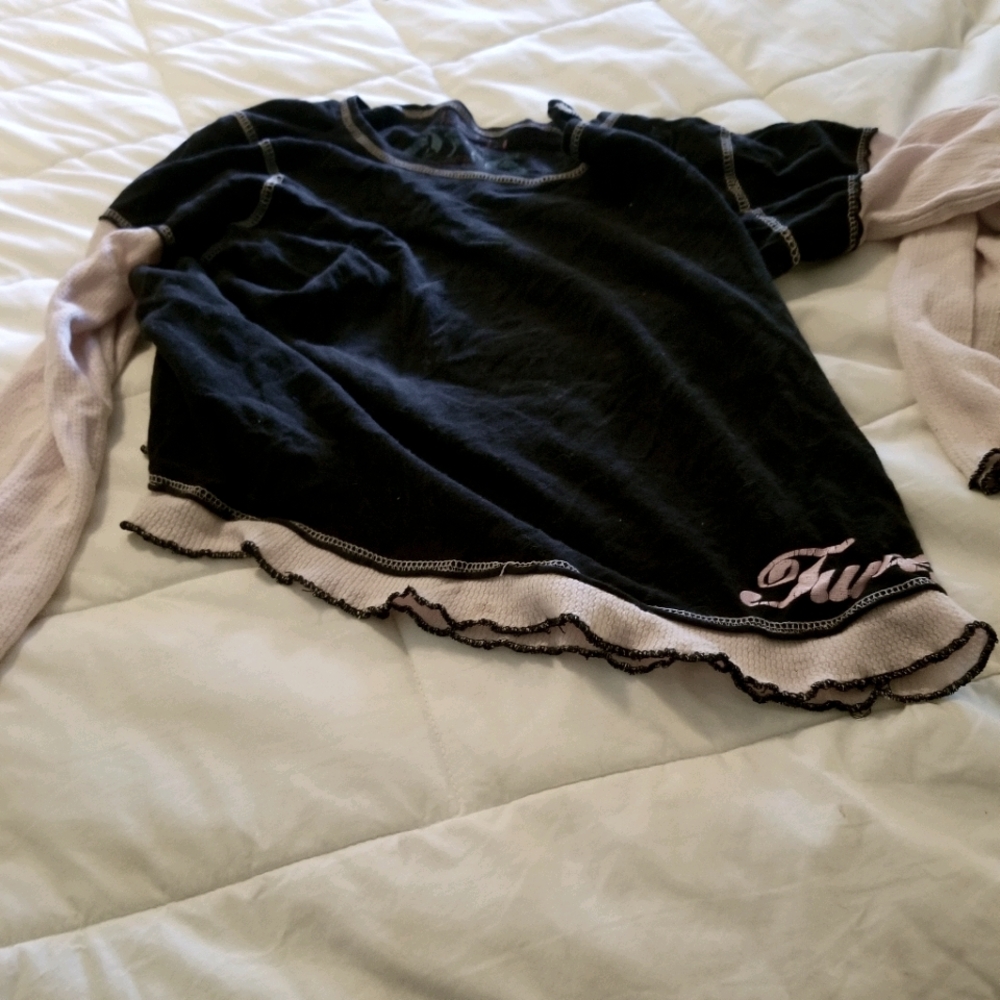Twili brand black/pink top